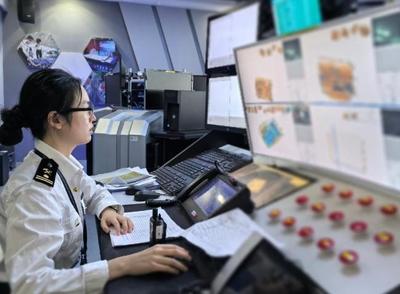 2023年前十月广州白云机场口岸进出境旅客达1196万人次